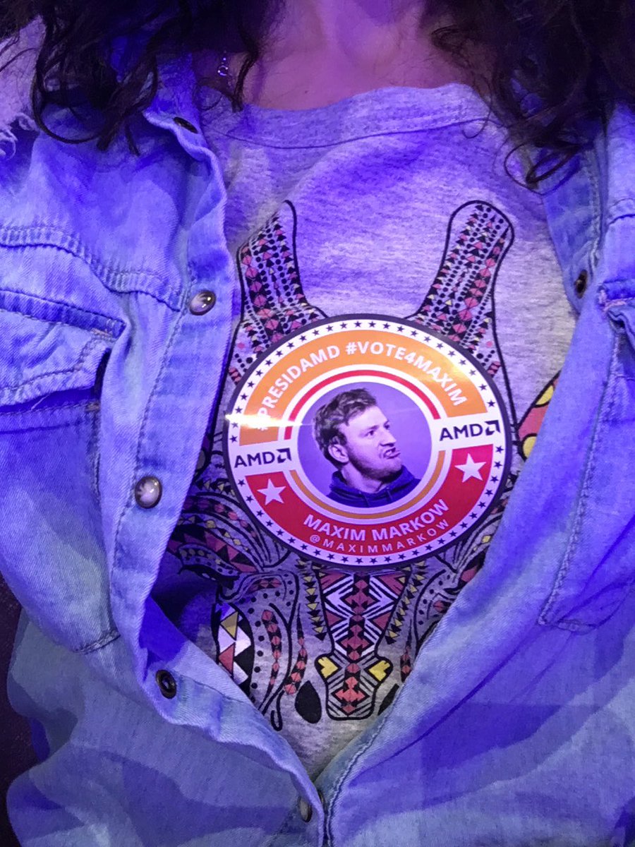 FoXyyOfficial's tweet photo. mye, #Vote4Maxim #bestRoomy #PresidAMD 🦄👾 https://t.co/MNGfqCalvV