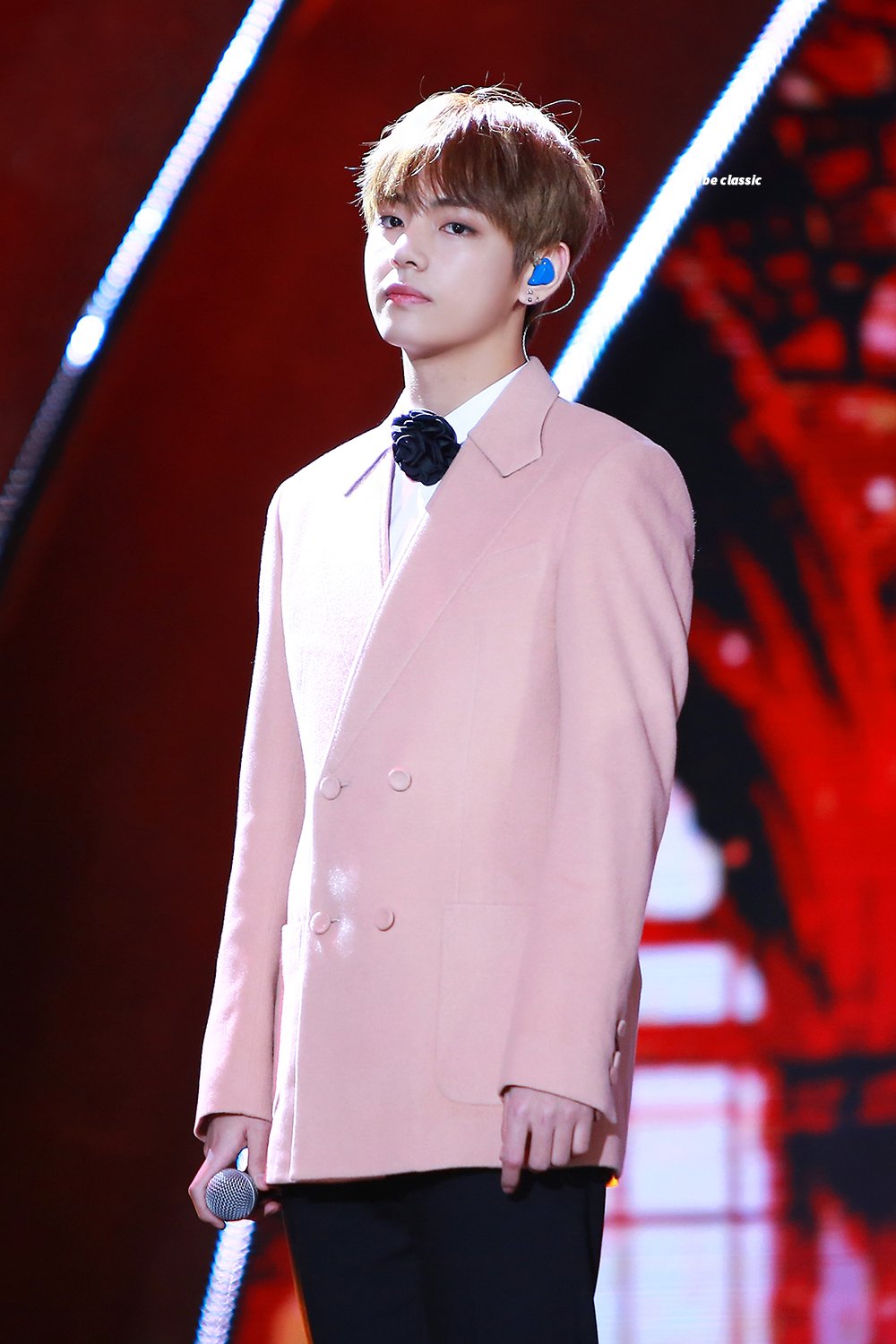 VANTASTIC_V on Twitter "[HQ] 170114 Golden Disc Awards