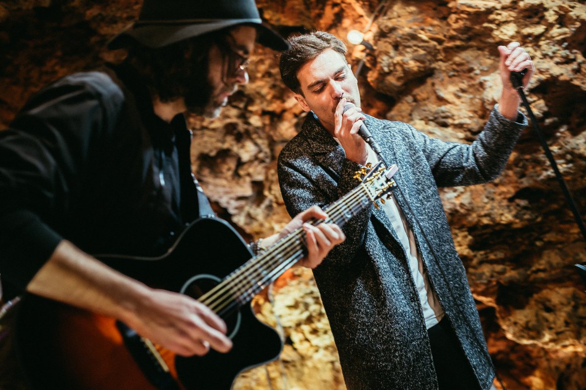 Hoy hemos ido al <a href="/OjeandoFestival/">Ojeando Festival</a> para conocer el cartel de su 10º aniversario con la sorpresa del acústico de <a href="/HiCorea_/">Hi Corea!</a> y <a href="/misscaffeina/">Miss Caffeina</a> 😍