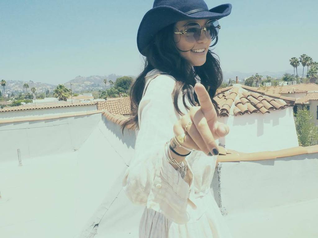 MJacksonMAS's tweet image. "Roodtops."