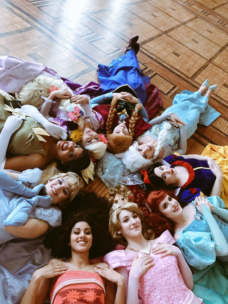 whatsbucky's tweet photo. It was such a magical day.. Snow White had the most wonderful day, laughin' with all her friends. #PrincessForLife https://t.co/cOUWURfV9M