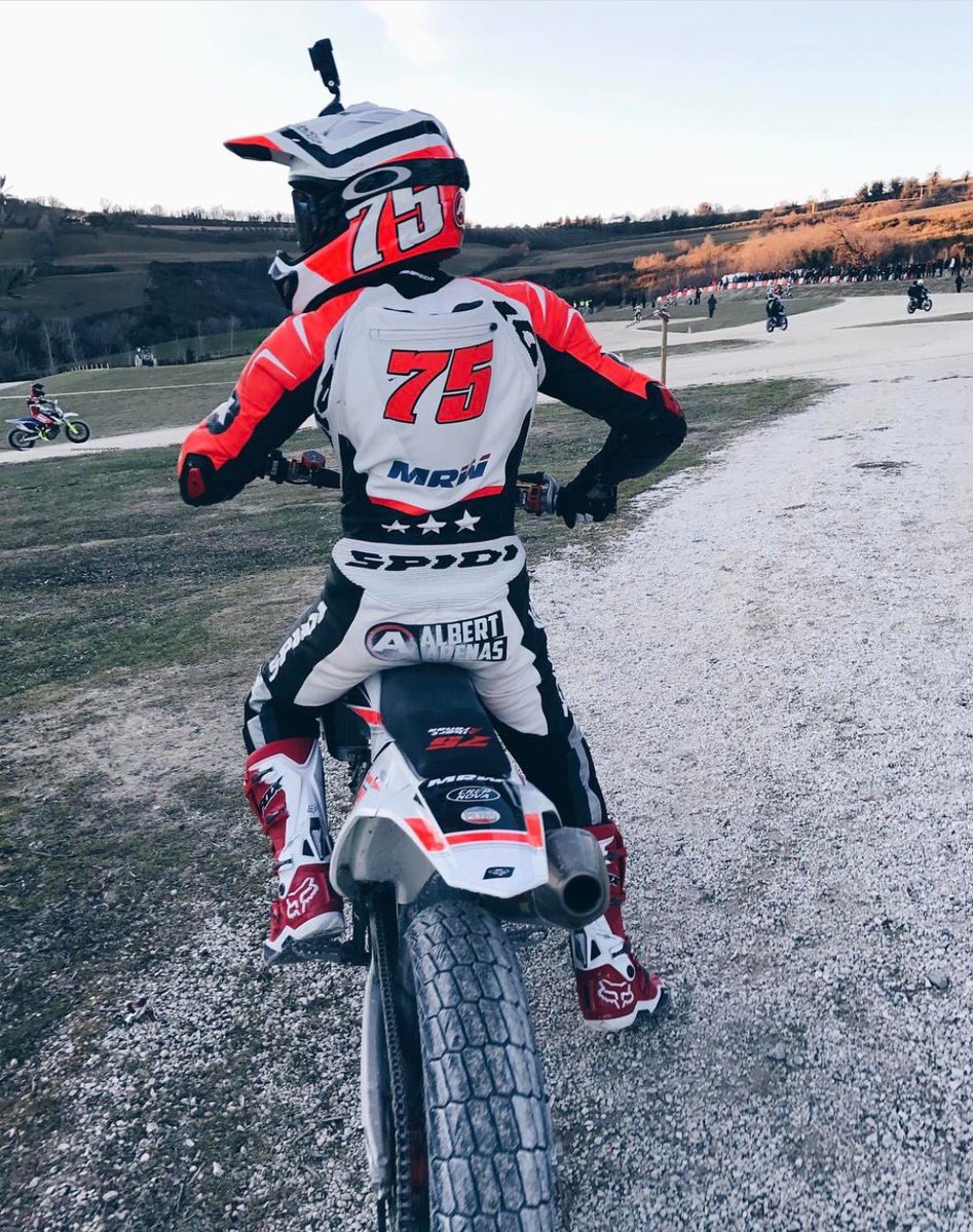 AlbertArenas75's tweet photo. First day at the Ranch... domani #La100KmDeiCampioni ✊🏼‼️Sempre bellissimo girare al #RanchVR46 😃 https://t.co/OzBnTFOnhD