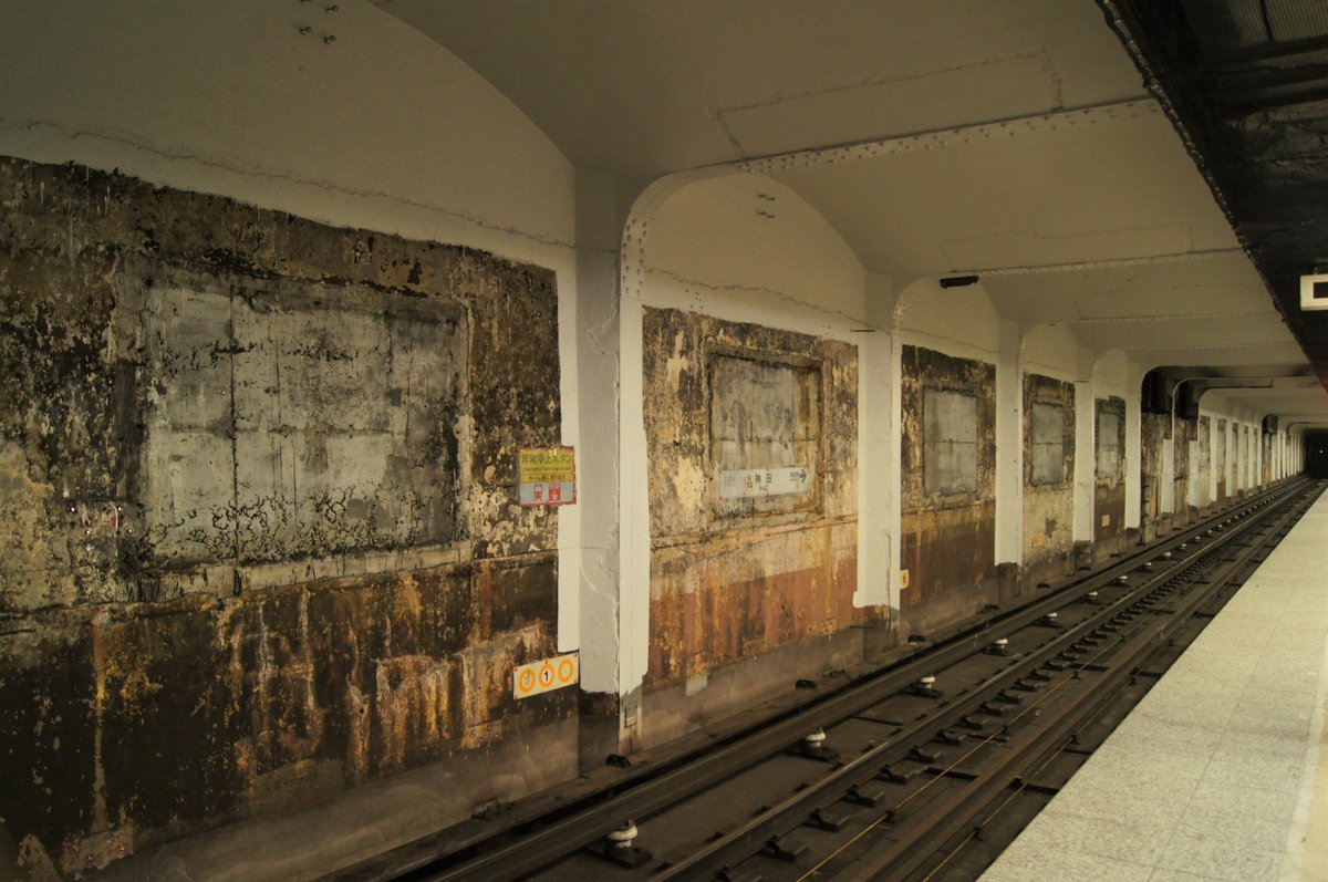 ジョリートロリー Pa Twitter 一昨日の東京鉄道遺産 地下鉄銀座線神田駅 三越前寄りから浅草方面を見た様子です パネルで再び覆ってしまうより この状態を上手く活用した方が 東洋最初の地下鉄道として開業した銀座線の歴史を継承する良い事例となるような感じが