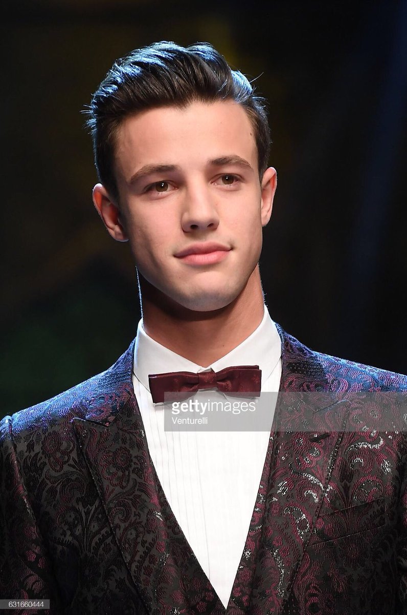 UpdatesDallasSp's tweet image. We couldn't be more proud of him! 👑❤