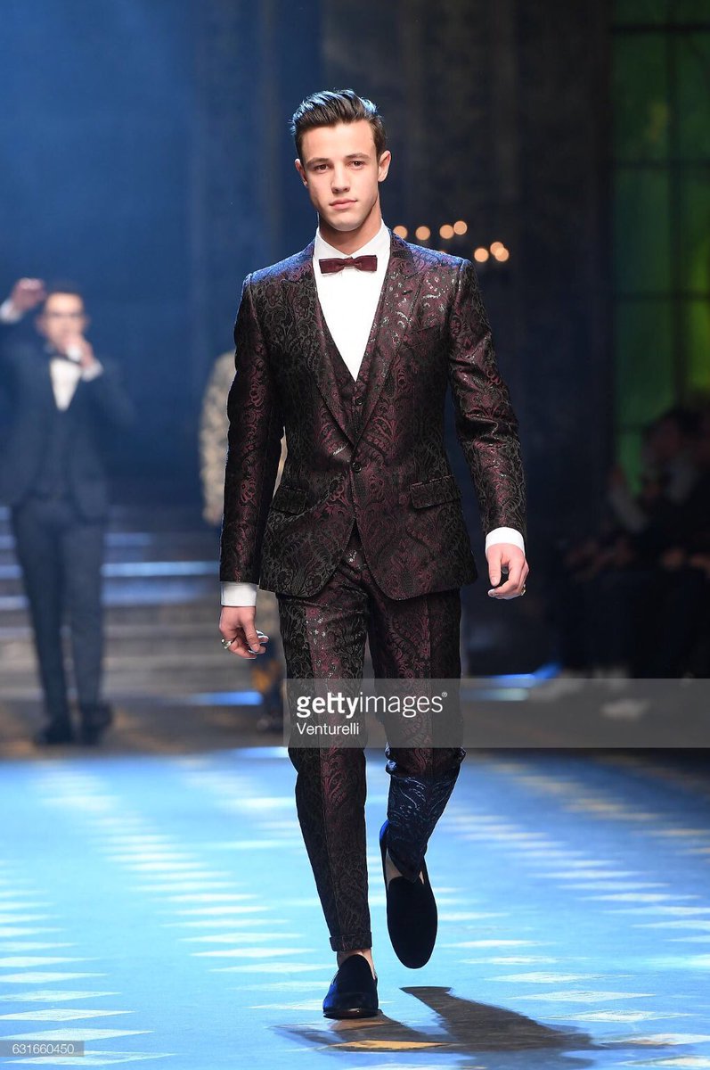 UpdatesDallasSp's tweet image. We couldn't be more proud of him! 👑❤