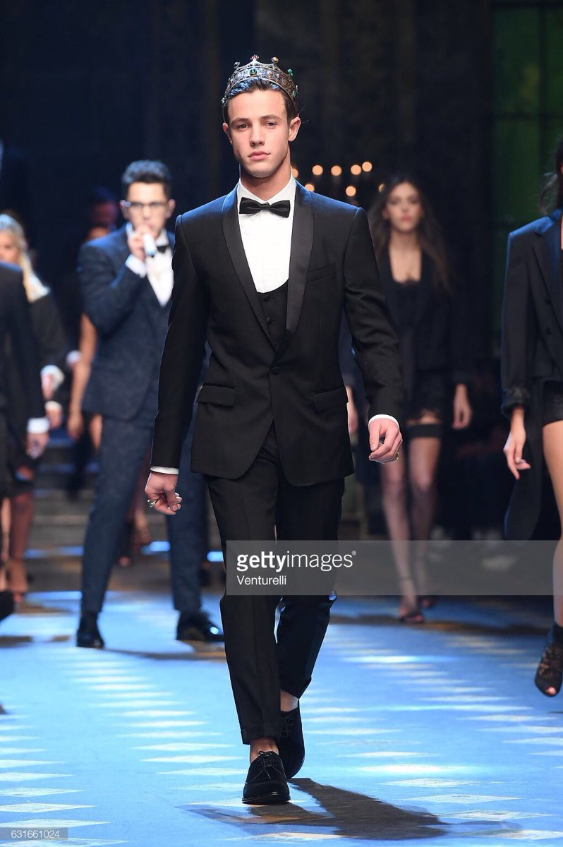 UpdatesDallasSp's tweet image. We couldn't be more proud of him! 👑❤