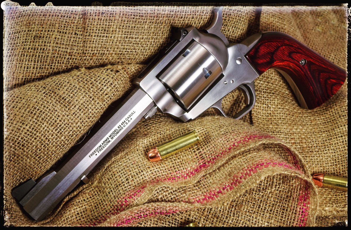 outpostarmory's tweet photo. #SingleActionSaturday Freedom Arms Inc #454Casull is now in our Select Case!๐ค #FreedomArms #SingleActionRevolver #AmericanMade #CowboyGun https://t.co/g7vbehbafD