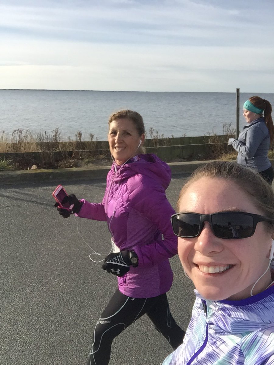 Wild4Class5_4's tweet photo. The dynamic duo at it again! #weeksandgray #10miles https://t.co/jWbPE3BUt3