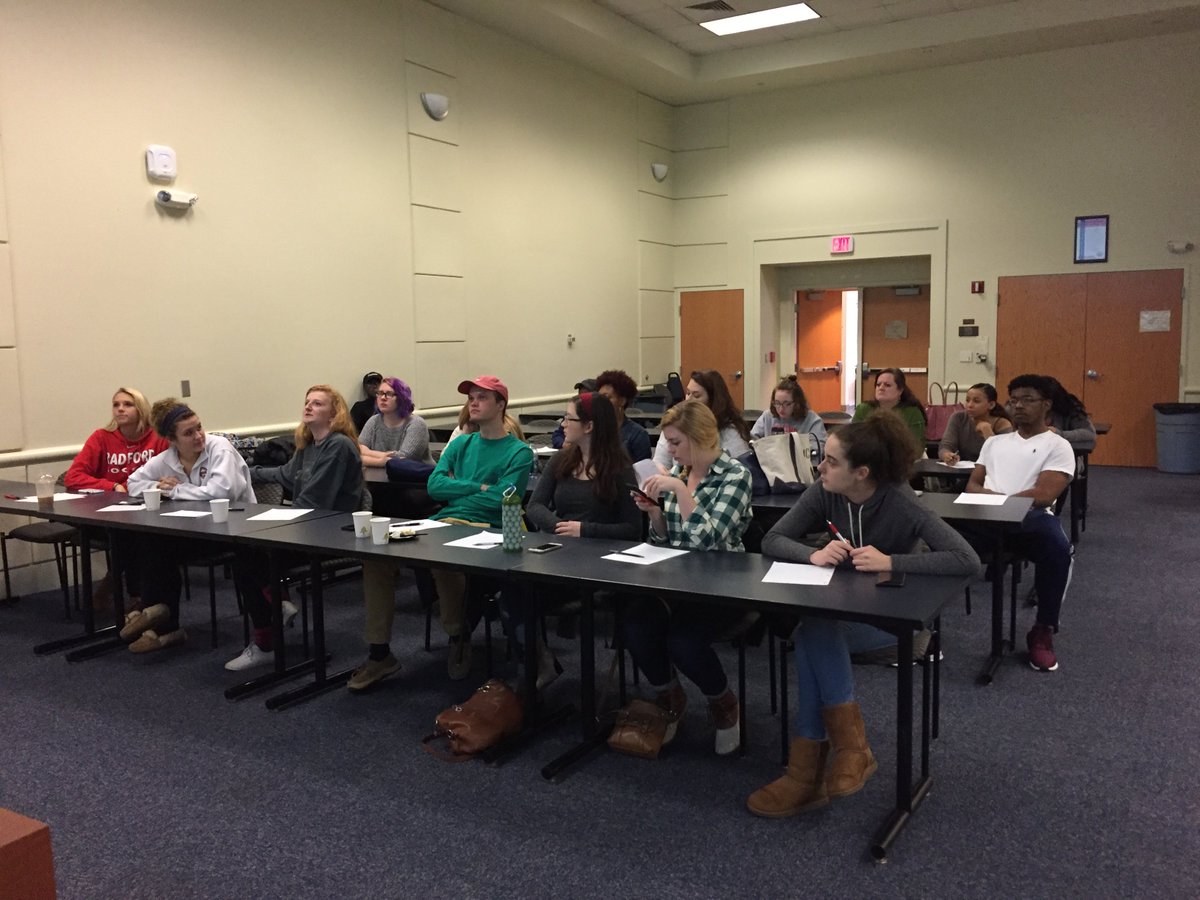 radfordSGA's tweet photo. Our members working hard at Winter Retreat, setting personal goals and brainstorming ideas for the student body #NewGenSGA https://t.co/uwGwGaiRO8