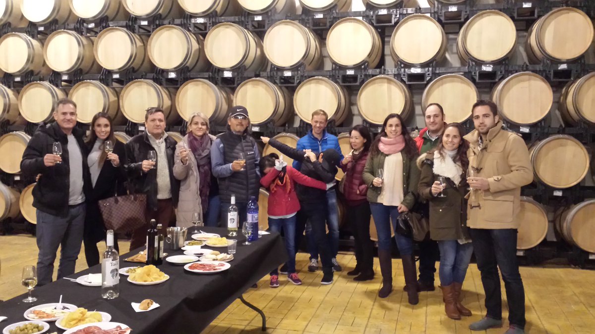 hacienda_carche's tweet photo. Hoy hemos disfrutado de un #sabado de #enoturismo .! Gracias !
#rutavinojumilla #visitaguiada #aromasdevino https://t.co/1GNiKRSKf5