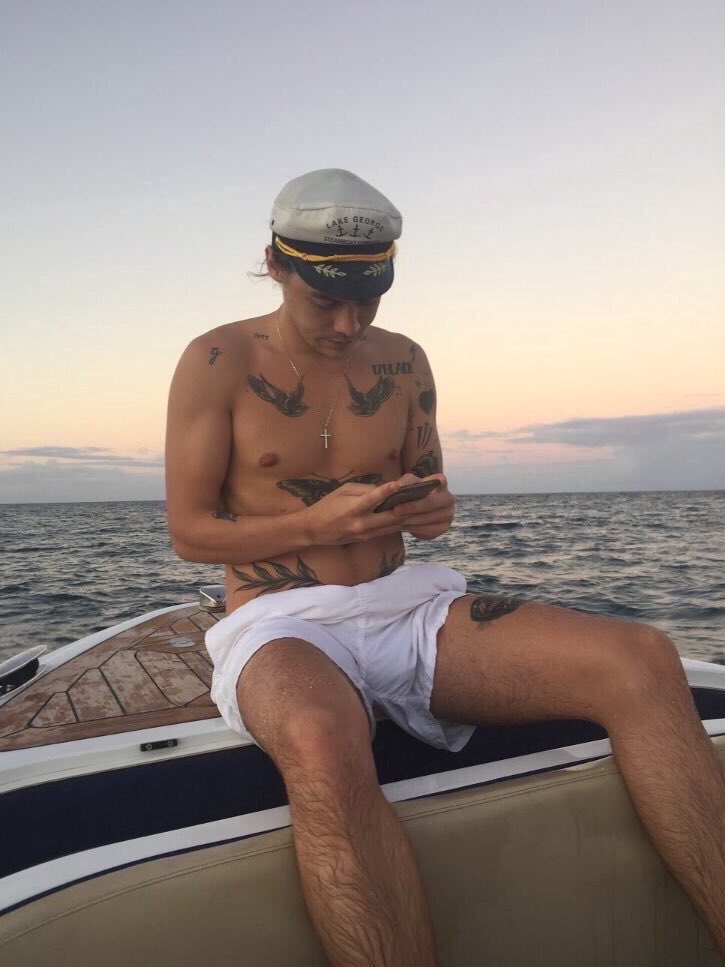 LPUpdatesBrasil's tweet photo. ONED IN THE BRITS 
#NOW2016 #NOWOneDirection https://t.co/YFWxlRM2oN