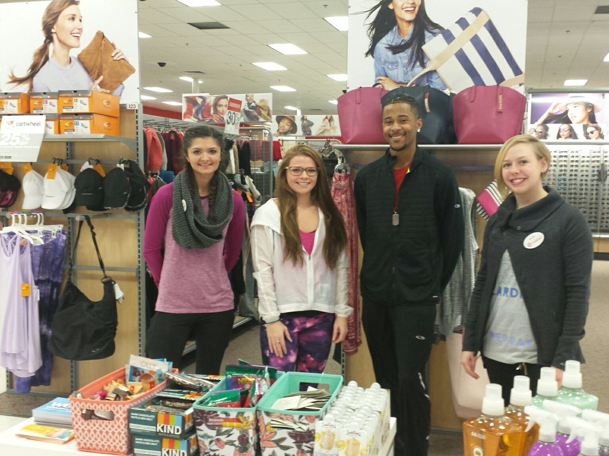 Schultz20Shawn's tweet photo. Target 604 wellness event! #604swagger https://t.co/IJKt2535MK