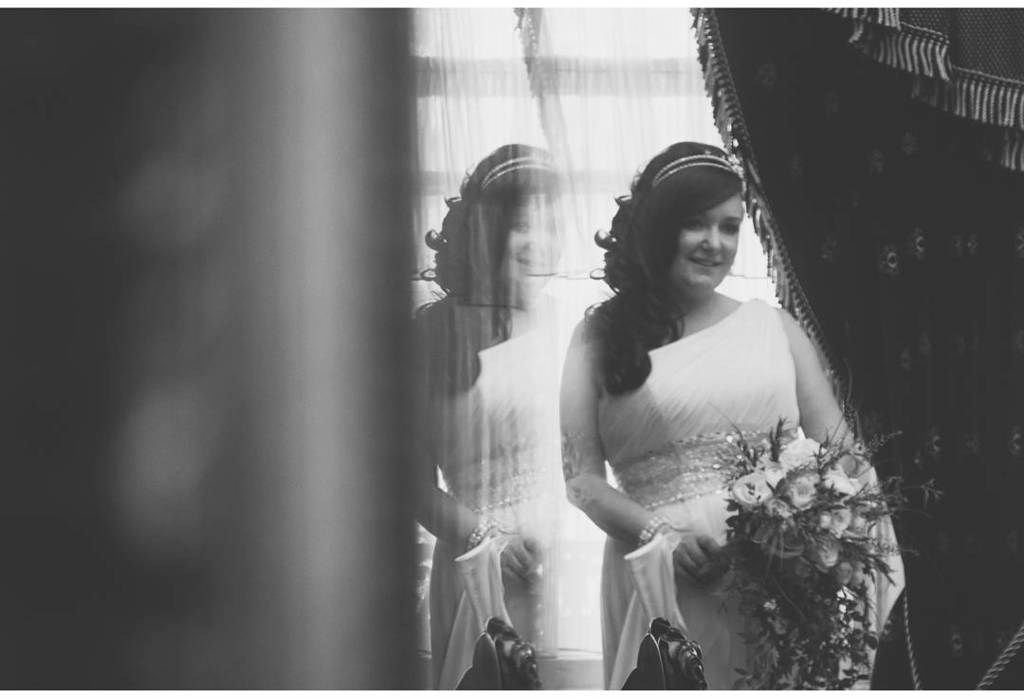 PausedMotion's tweet photo. A moment for quite reflection before the ceremony. #weddingphotography #wedding #instawedd… https://t.co/MCJtsLnfKJ https://t.co/fFQzWtkarc