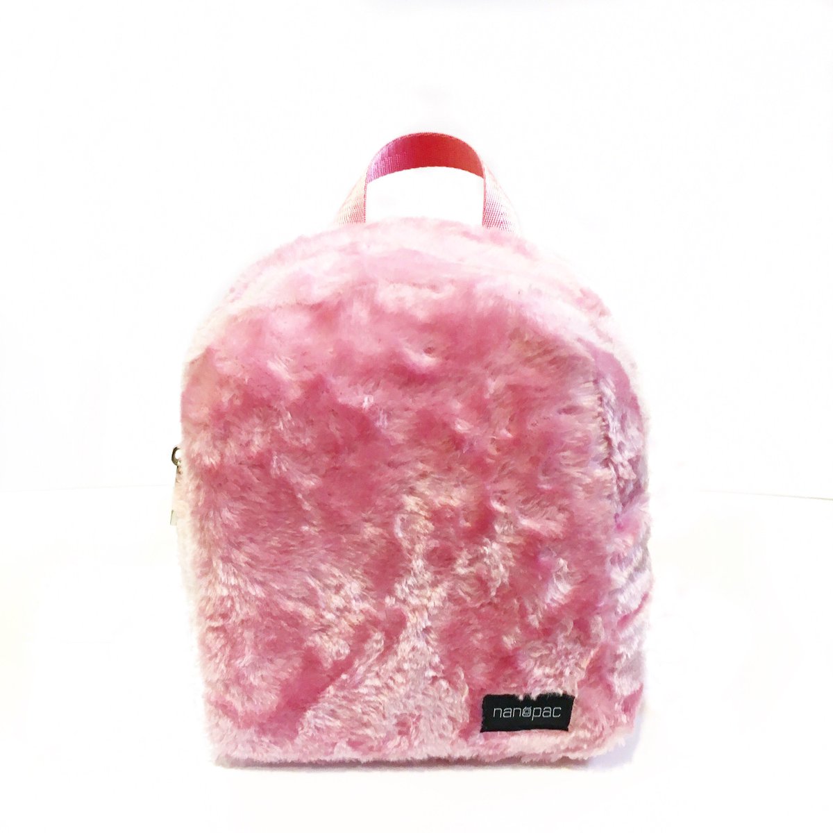 Nanopacye's tweet photo. Our second bag in our AW collection is the 'Marilyn' inspired by the iconic, Marilyn Monroe, the epitome of glamour, radiance and chirpiness https://t.co/Vl2bs6f3B4