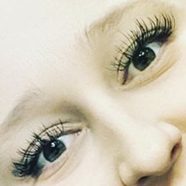 DollMeUpTweets's tweet photo. $40 fills keep those lashes long and strong! #halifaxlashes #eyelashextensionshalifax #lasheshalifax #smallbusinesshalifax https://t.co/LF6WAPb6Tm