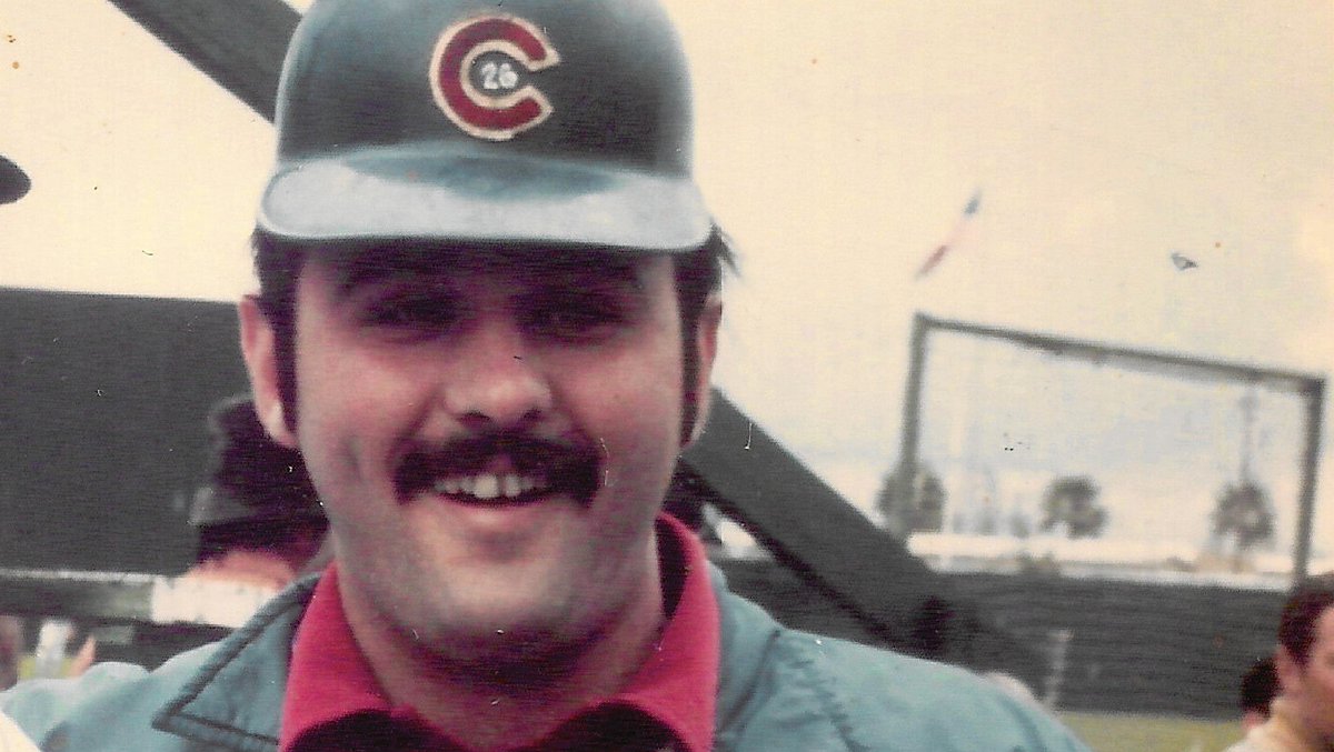 zesty_mlb's tweet image. #MikeHaley, an original Bleacher Bum beloved by Cubs fans and players, dies chicagotribune.com/news/obituarie…
