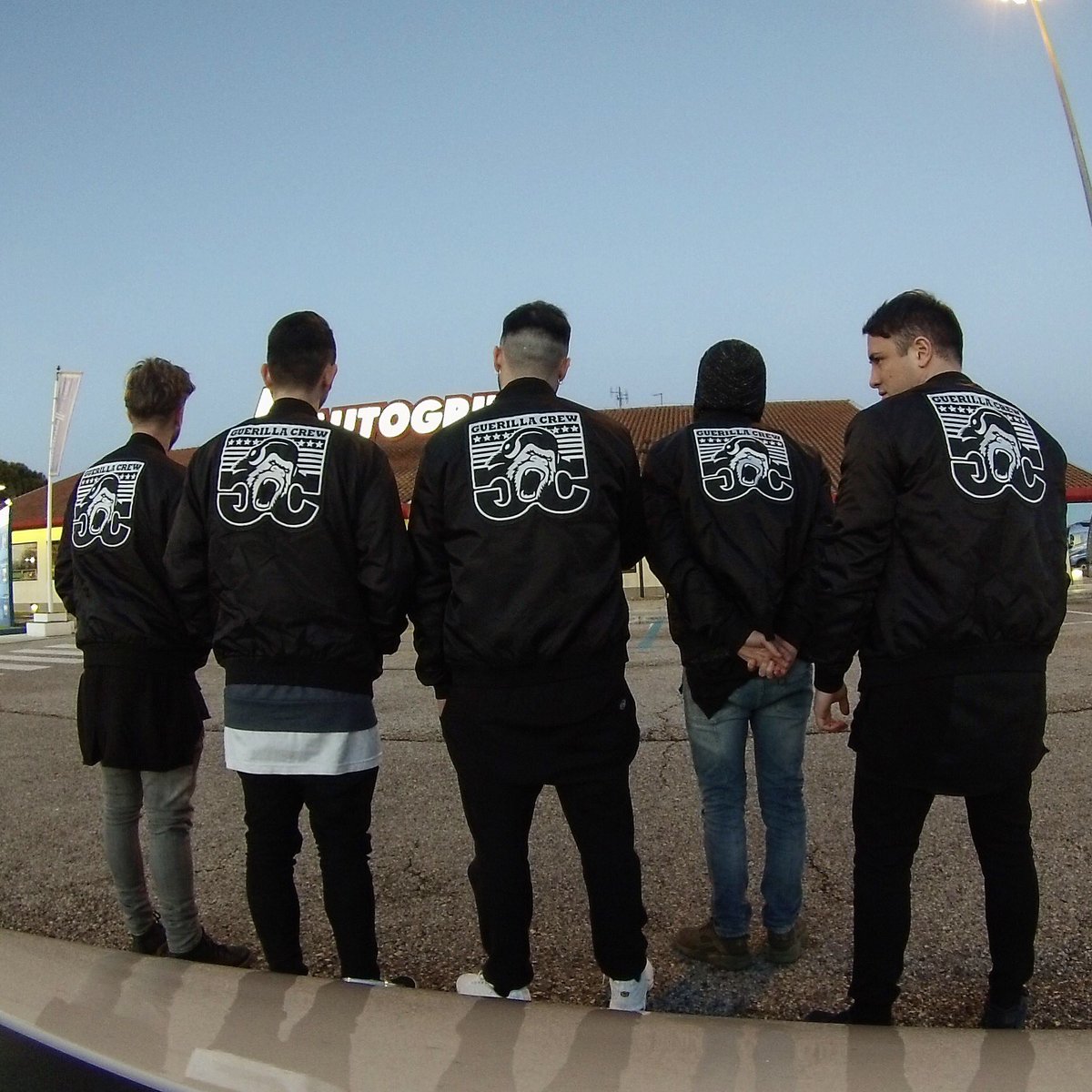 GuerillaCrewRec's tweet photo. Tonight GUERILLA CREW SQUAD @ Fonderia Musicali (Rosolina) 🦍 #middleparty https://t.co/bMSN0GXGKh