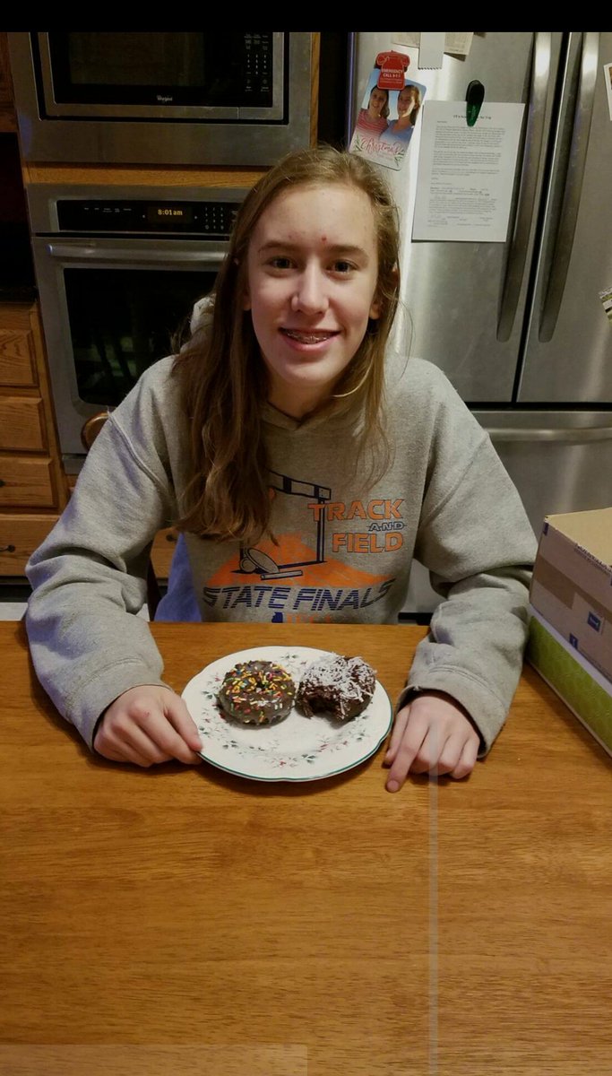 petegill309's tweet photo. #14 birthday and what she wants is #caseysdonuts and @IlliniWTrack https://t.co/oIB1NmM0oO