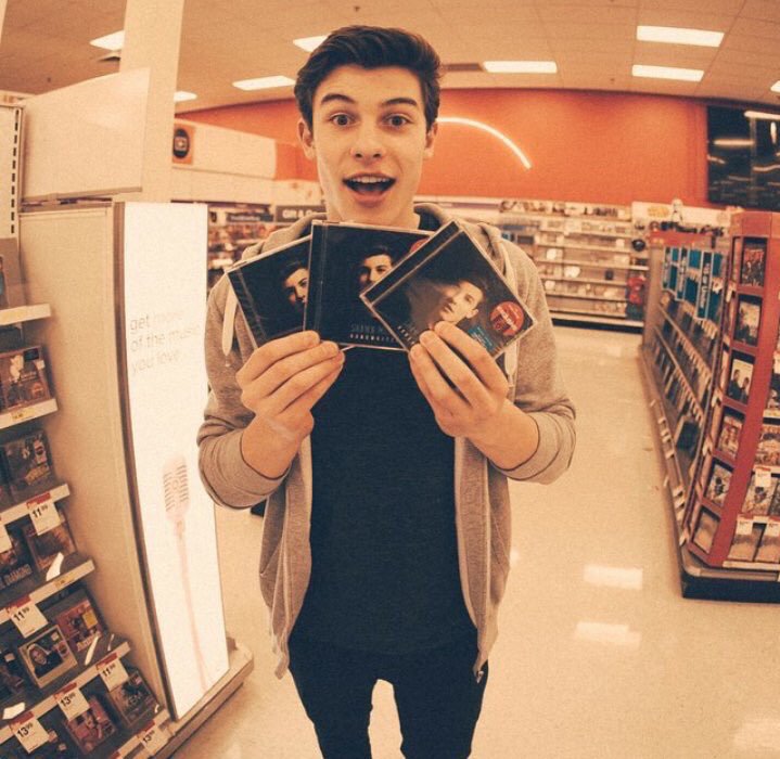 chaomendespage's tweet photo. Saudade de ontem///Orgulho de hoje

 ILLUMINATE WORLD TOUR BRAZIL #Here #BestCover #iHeartAwards https://t.co/JQmmXqbajM