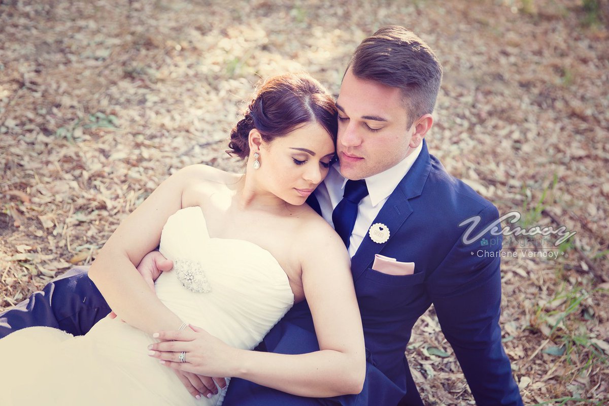 CharleneVernooy's tweet photo. Loving the results of my new pro Canon gear xxx https://t.co/YNhaclNNIb #weddingphotographer #prophotographer #canon #photographer #wedding https://t.co/X3A27tDXgG