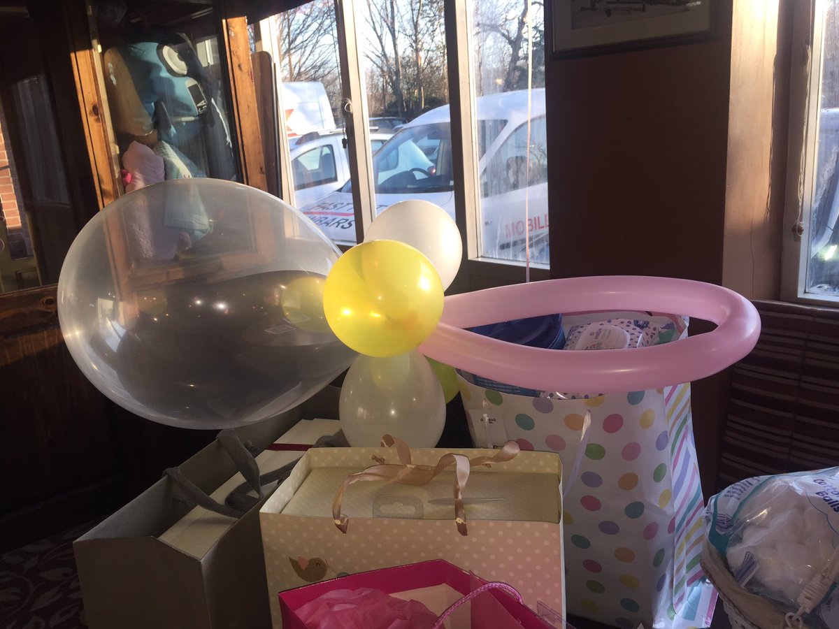 Yeventdesigns's tweet photo. Today's baby shower #babyshower #itsagirl #baby https://t.co/nMY70r8FUG