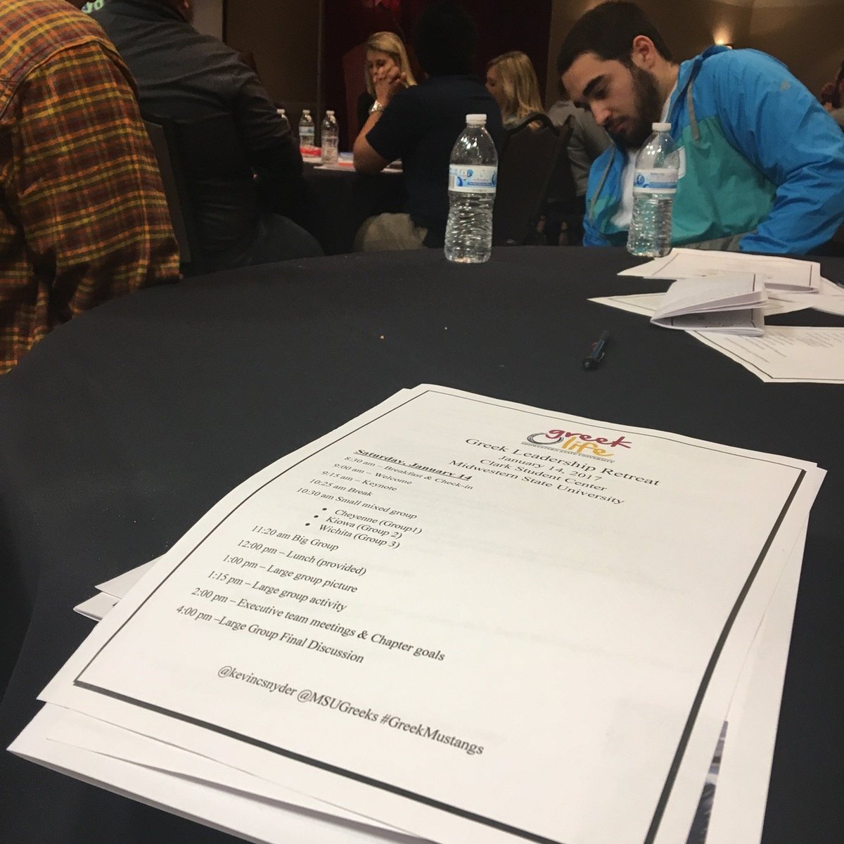 MSU_SLA's tweet photo. SeΓ±oritas listening to Kevin C Snyder at the Greek Leadership Retreat 2017! #MSUGreekLife #kevincsnyder #MSUGreeks #GreekMustangs πΉπΉβ€πππ΄π https://t.co/15BPVD94EM