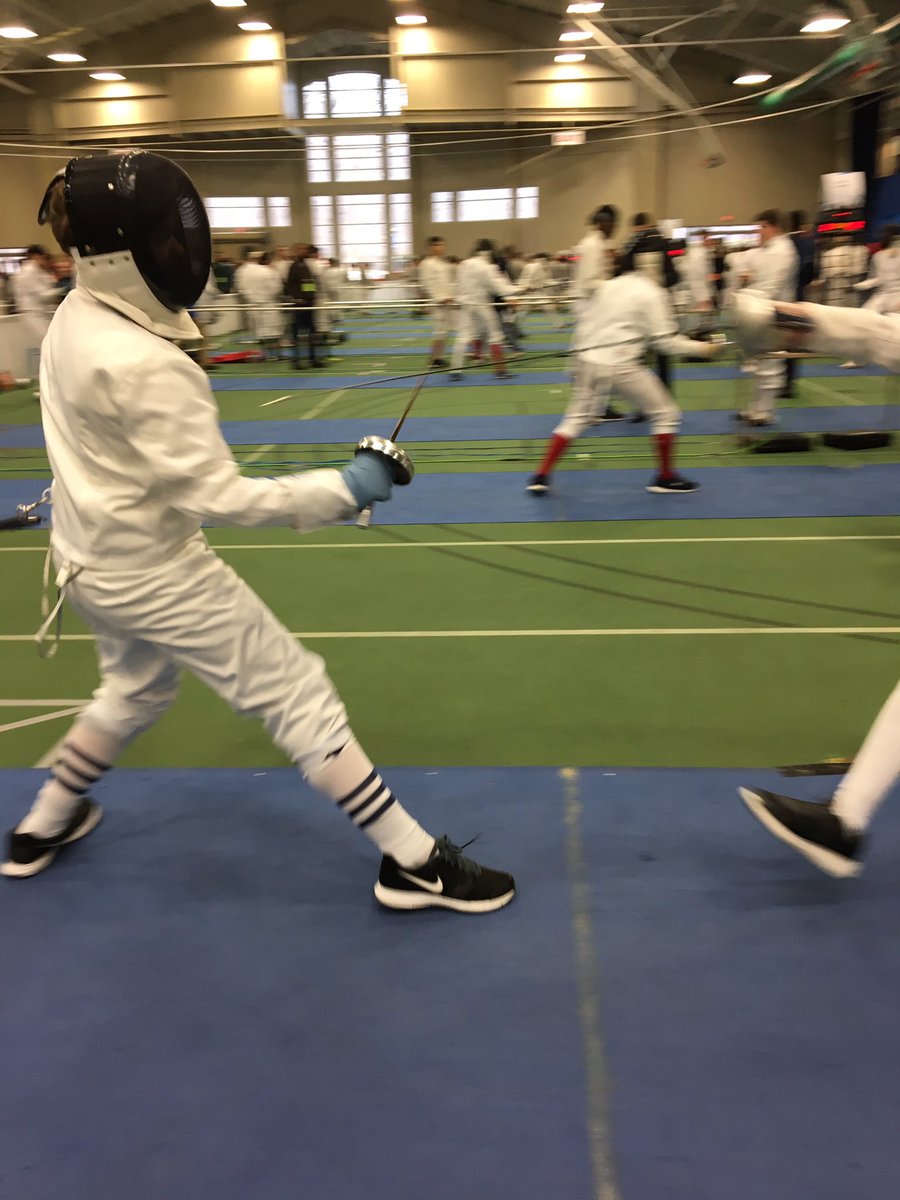 Epée off to a strong start. #hermitpride