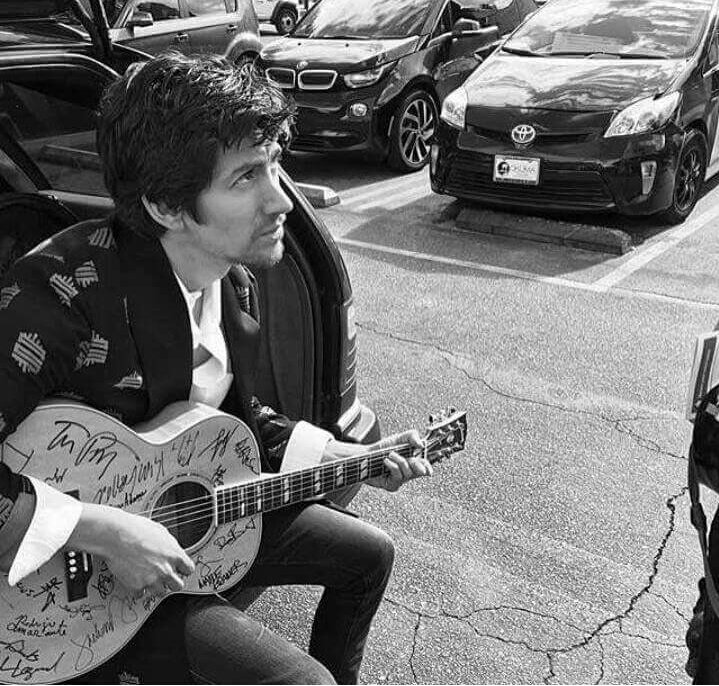 _itwassecret_'s tweet photo. He and his perfect hair!! Ohh its perfect combination!! 
#alexturner https://t.co/yM8b7stmUk