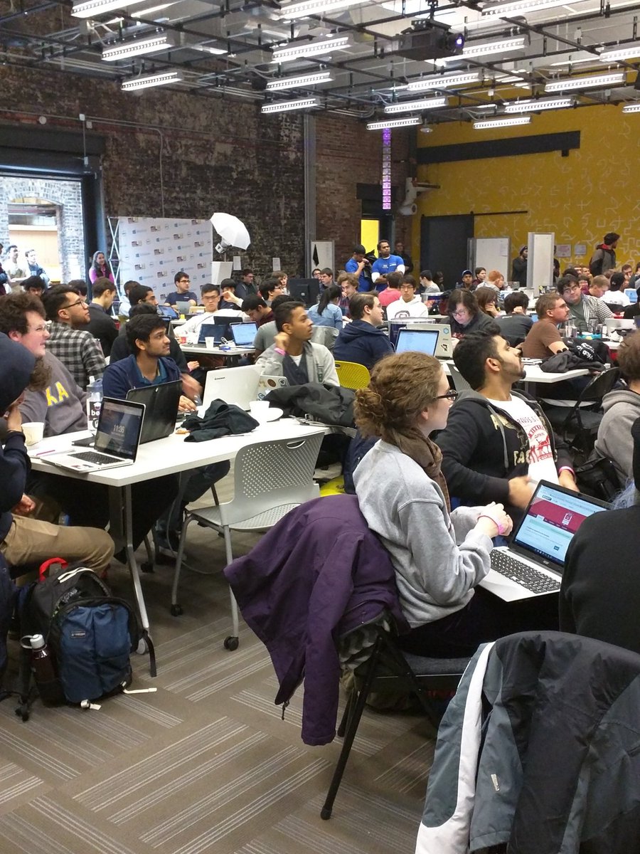 MLHacks's tweet image. #uncommonhacks is kicking things off by busting some Rhymes