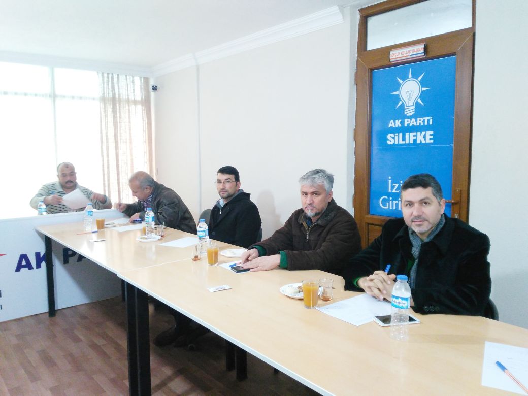 İlçe Seçim İşleri Başkanlarımız il Seçim İşleri Başkan Yardımcısı Fatma Nur Yontar Ateş başkanlığında silifkede birim toplantısı yaptı.