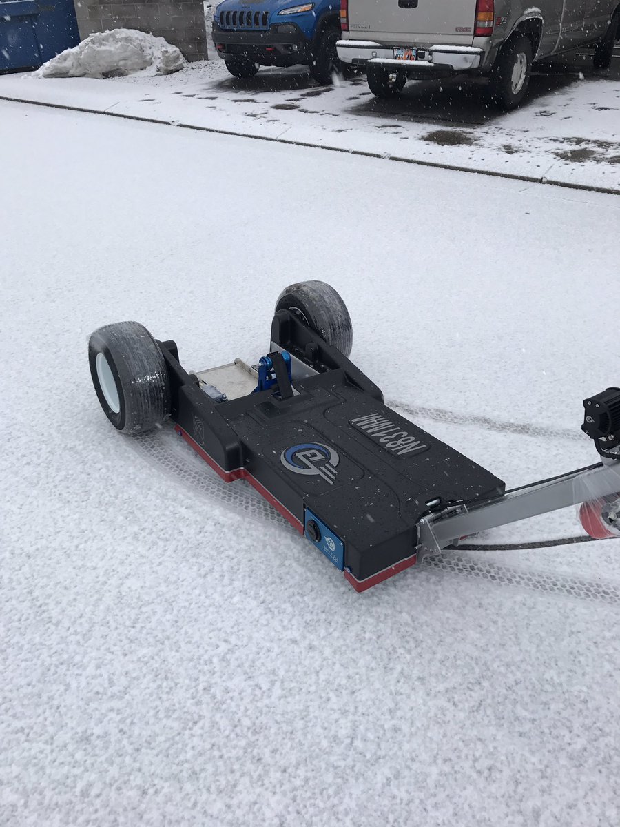 It may be snowing. But the BestTug doesn't hesitate to provide the best way to move your plane #BestTugs #WinterWonderland #besttugbravo