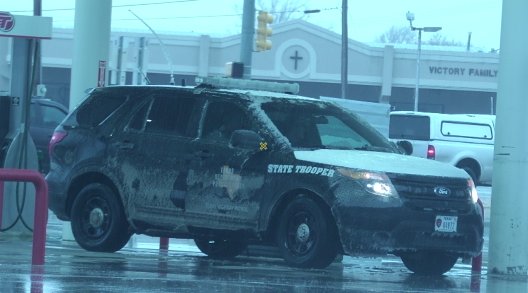 trevorleeper's tweet photo. Troopers car all iced up in #PerrytonTexas #txwx #phwx https://t.co/SSupDltl9m