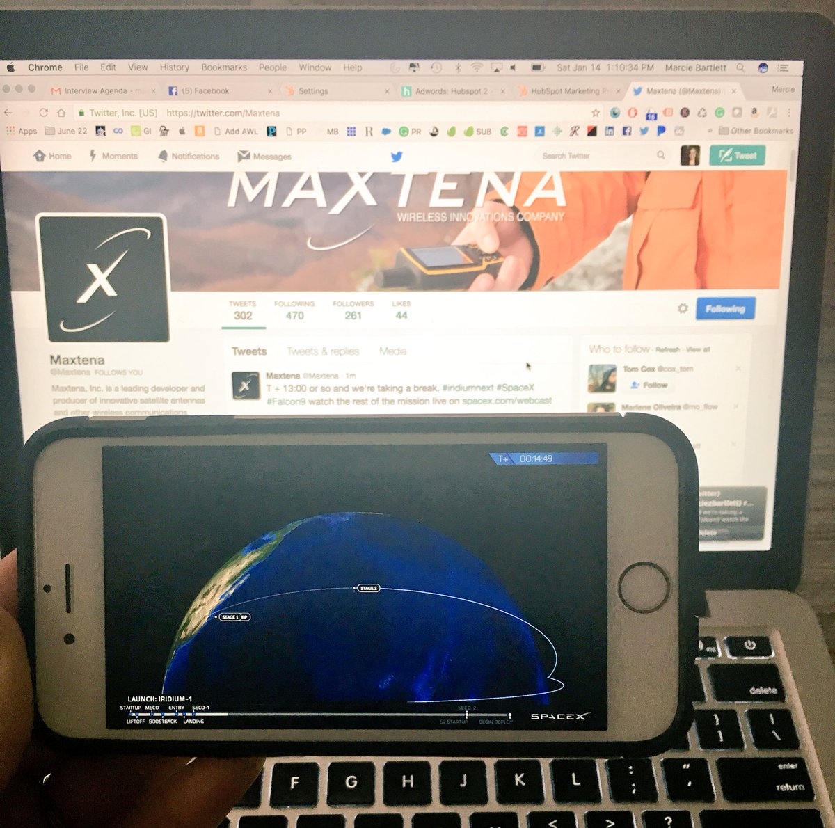 While waiting for the #iridium-1 #SpaceX mission to finish, I am #marveling at the fact that I'm streaming it live on my phone #whataworld