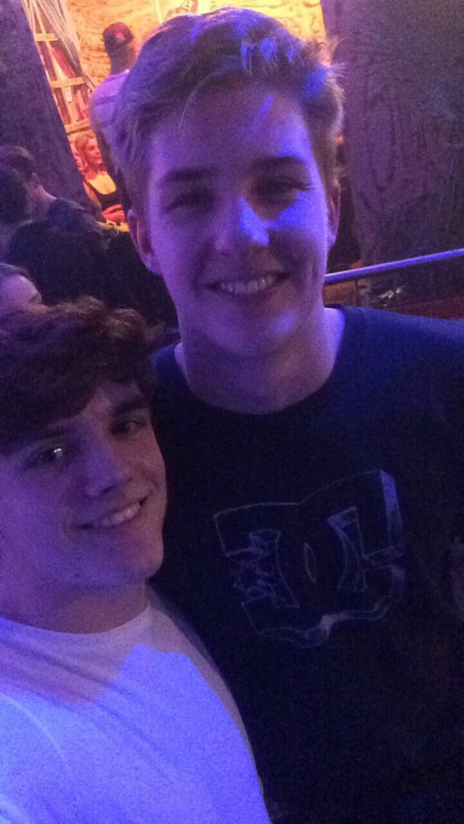 AshBreen30's tweet photo. Happy bday to my number one economist much love xxx ❤@Dave_Th3_rave https://t.co/HBDRo91A6L