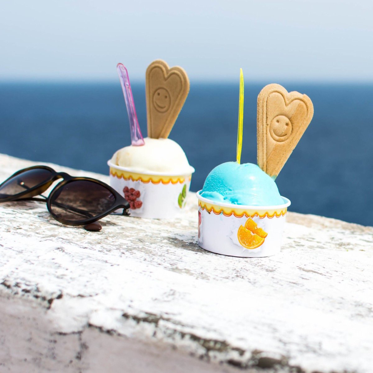 Danielle_asFood's tweet photo. Another year more here, wishing always the best things for you @grantgust 💙✨🍦🍦

#HappyBirthdayGrant #IceCream https://t.co/eA6bbGWfPf
