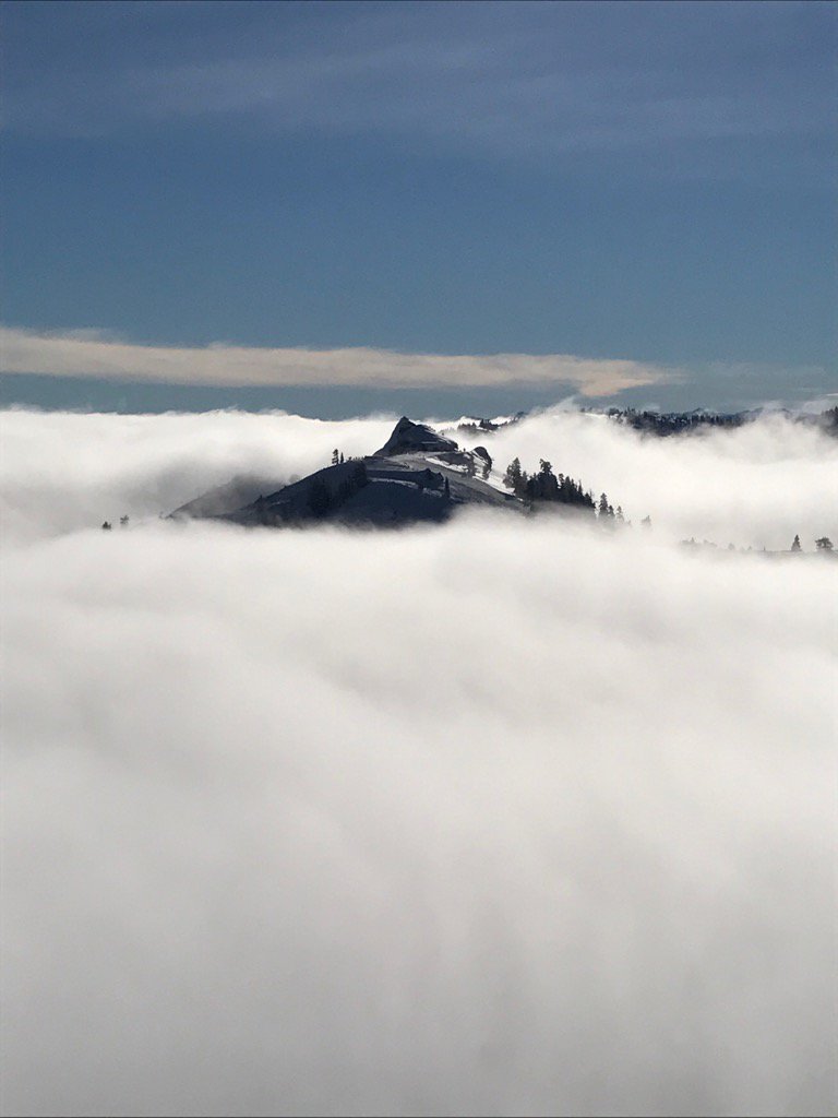 jssiv's tweet photo. Amazing Day at Squaw Valley USA!  @squawalpine #januburied #Snowmageddon https://t.co/IduhmBBoaA