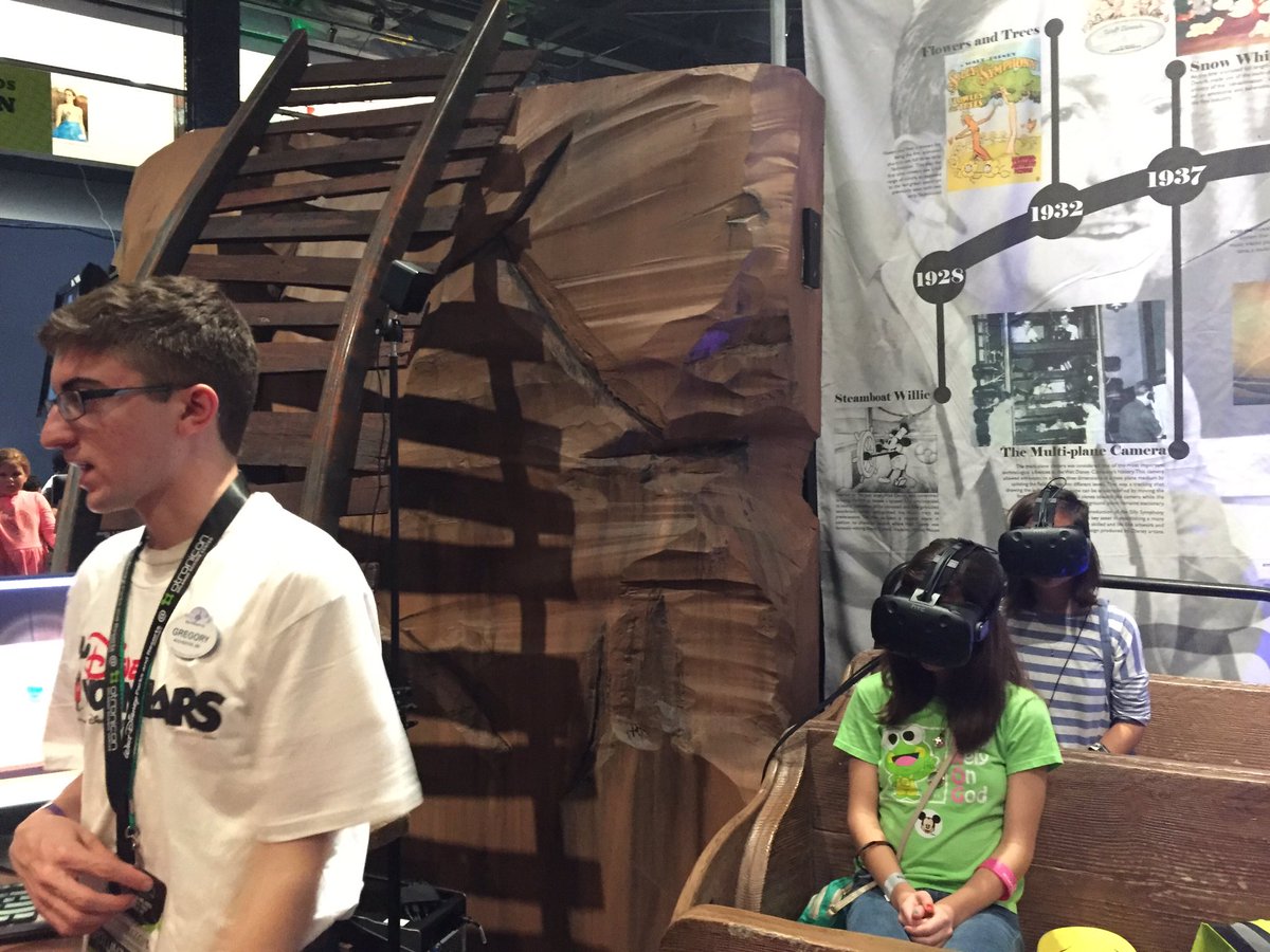 christinalaoshi's tweet photo. Virtually riding the 7 Dwarves Mine Train @Otronicon #VR #VRiscool https://t.co/AGmiLMASSY
