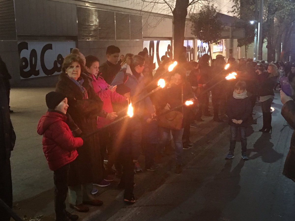 Las antorchas ya esperan a los atletas de la <a href="/CarreraSanAnton/">Carrera de San Antón</a>. 🔥🏃🏼🏃🏼🏃🏻‍♀️🔥
#YoEstareEnSanAnton