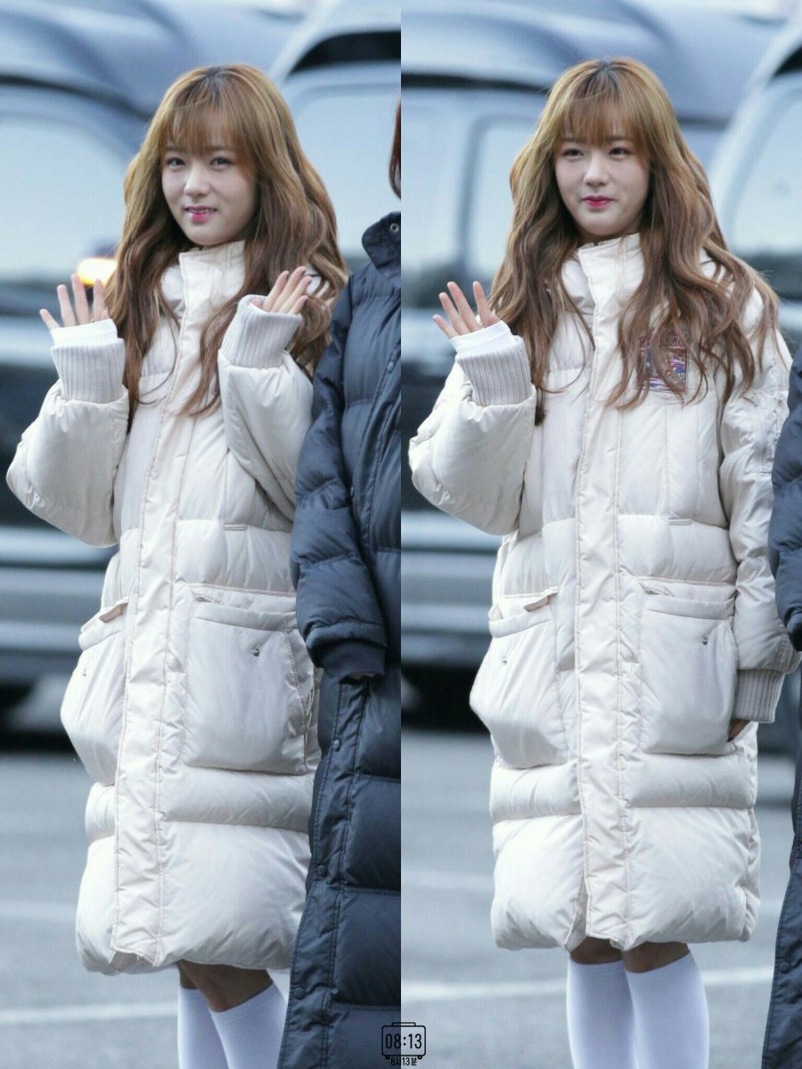 aboutbomi's tweet photo. 170115 Bomi(@apinkbm) on the way to KBS Special 'Girl Group Battle' for Lunar New Year Recording https://t.co/PtaXl3vHQo
