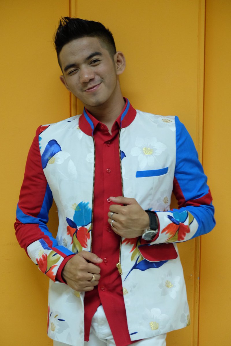 DA2_Ridho's tweet photo. Mana nihh retwit nyaa???
Ido kasi nihh foto foto nyaa dahhh❤😘
Semngaattt teman teman naikin🎊 HT nyaaa #RizkiRidhoJalanSehatWithXL https://t.co/oLkd99aSZF