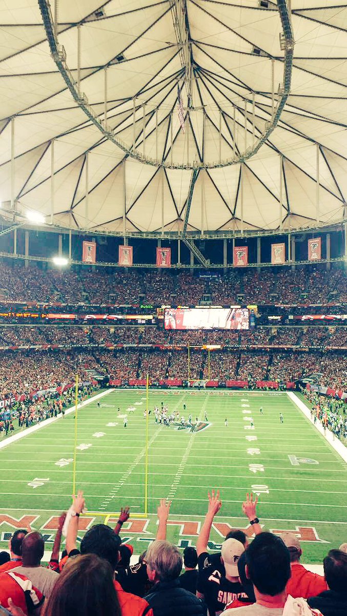 jennyinspired2's tweet photo. Nice Dome! #CeilingCrew Cheering on the @Seahawks @GeorgiaDome in Atlanta! 🍑@GASeaHawkers @AlaskaAir #GoHawks #iFlyAlaska #RootForRussell 🏈 https://t.co/eew9MaYTFx