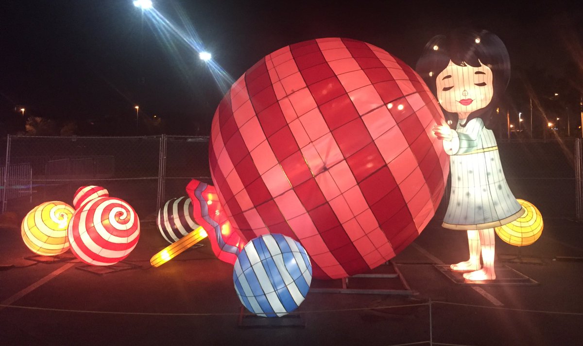El Lantern Light Festival en #Miami es una opción ideal para los niños. 

#LanternLightFestival #Lantern #Florida #Lámparas #China #EEUU