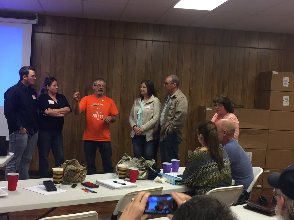 ruth_lynn's tweet photo. Having a great time at ETX Simulcast Watch Party  #SIMULCAST17 https://t.co/IsJqGemhhp
