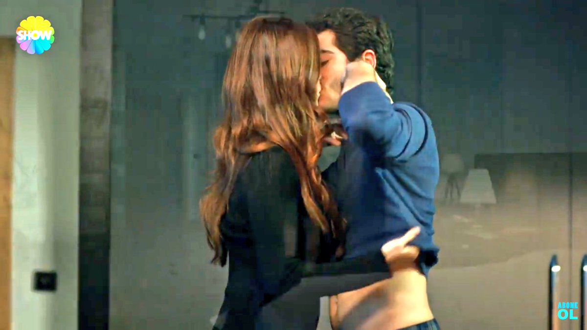 dardayizz's tweet photo. Hayır burda kesilir mi @ShowTV #BenimAilem #haymur https://t.co/8QFWvM4FIh