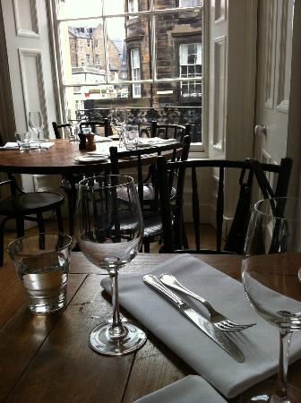 iainastirling's tweet photo. Excellent lunch at @Lescargot_B. Great food, service and welcome. Thank you #Edinburgh #Scotland #FoodPioneer #FranceinScotland https://t.co/hWn2CyqoVt