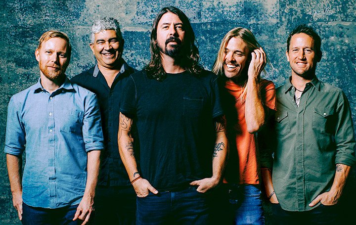 mayasmith133577's tweet photo. #LearnToFly
#FooFighter
#OneOfFavourite https://t.co/uAugptOtBU