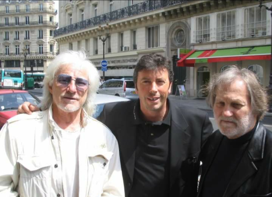 KinstlerPatrick's tweet photo. @RussoDaniel13 @VillleDe @Danlauclair Hé oui on était là avec le grand @jjdebout #petanque #Presse #LaMarseillaise #Paris #HuguesAuffray https://t.co/e7JpcKGQ2t