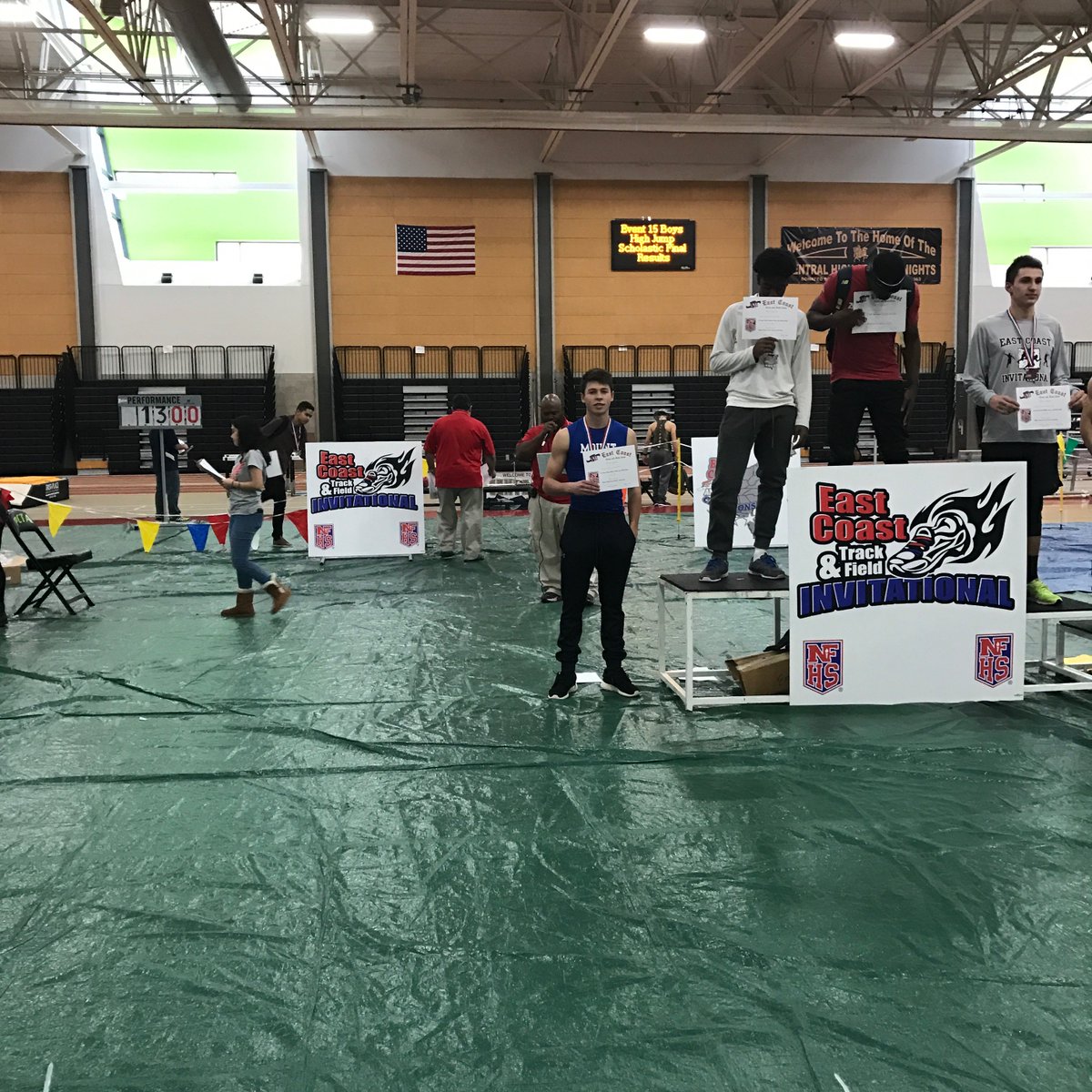 MSCTrack's tweet image. Chris Ciullo places 5th overall in the 400. Earning the first medal for the boys this weekend. #hefast