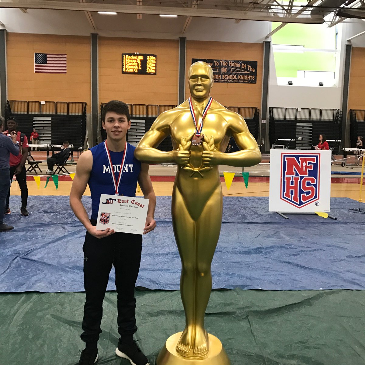 MSCTrack's tweet image. Chris Ciullo places 5th overall in the 400. Earning the first medal for the boys this weekend. #hefast