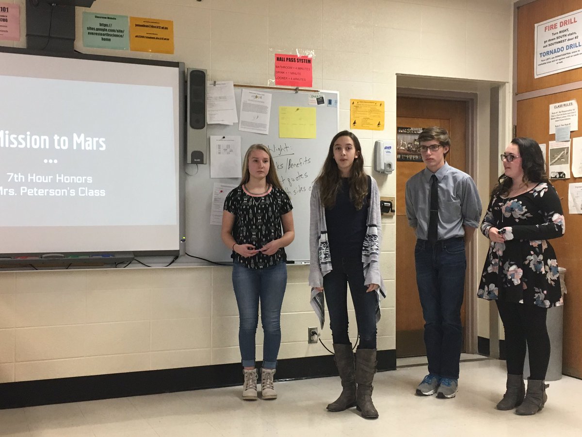 LechnerMj's tweet photo. "Mission to Mars" = articulate, innovative, authentic, independent thinkers @ DCE JH!
#EverestPride #dcescience https://t.co/E9Dm9RE389